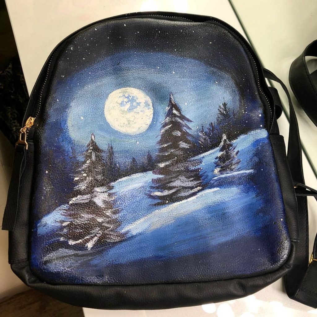 Рисунок на искусственной коже
